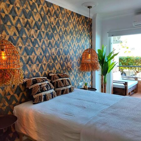 New Fabulous Beachfront توريمولينوس المظهر الخارجي الصورة