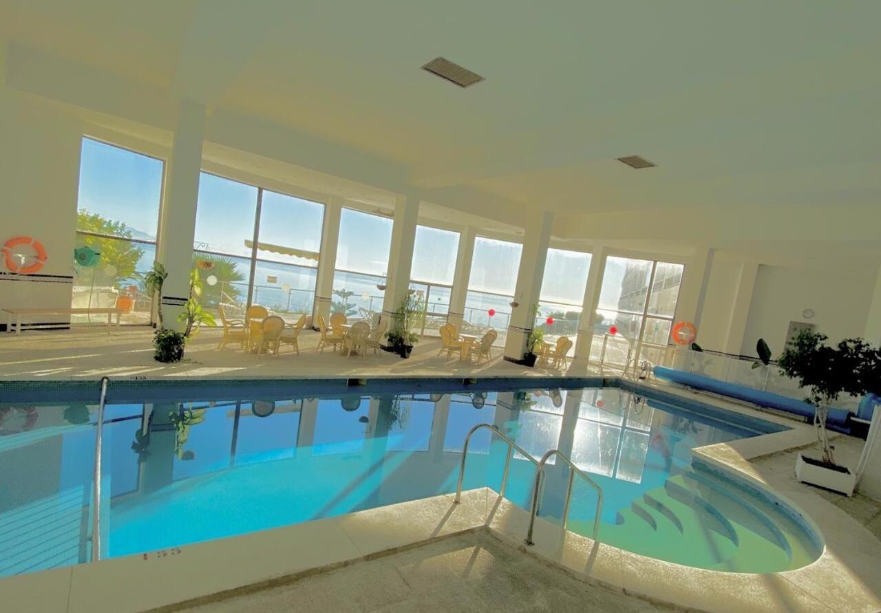New Fabulous Beachfront توريمولينوس المظهر الخارجي الصورة